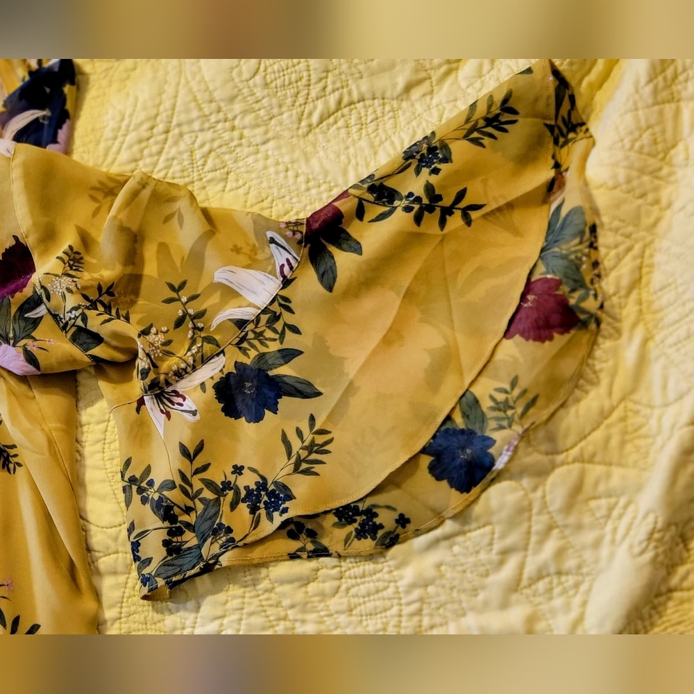 Blouse - Picture 2 of 5